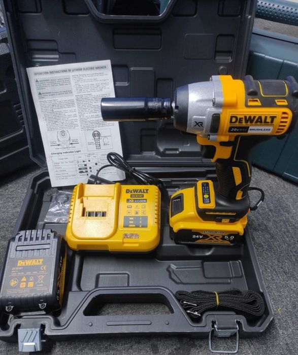 Pistol impact dewalt24v/5ah,1/2+bit bormașină