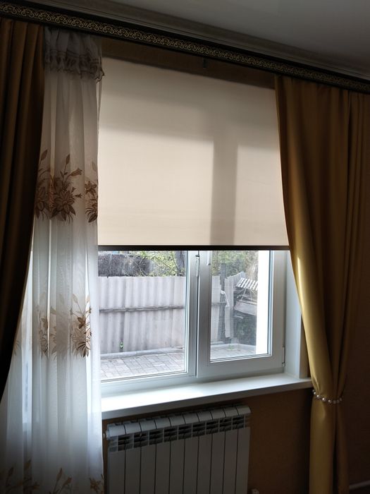 Продам рулонные шторы