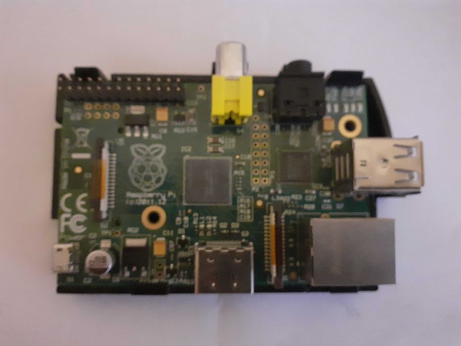 Raspberry Pi 2011. 12
