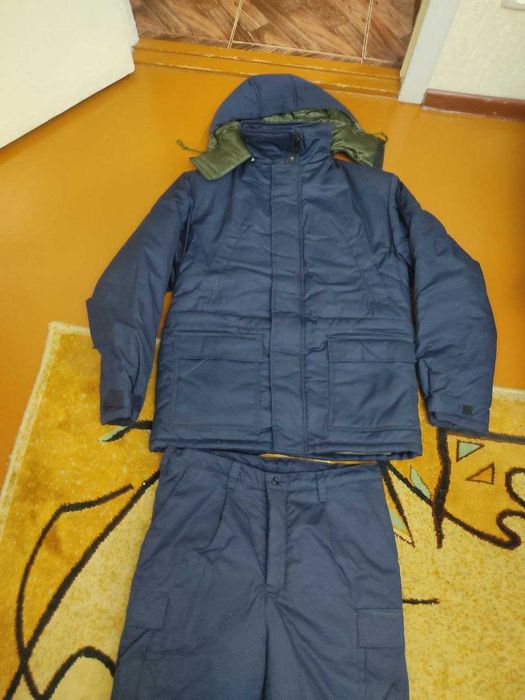 Комплект зимней рабочей одежды.