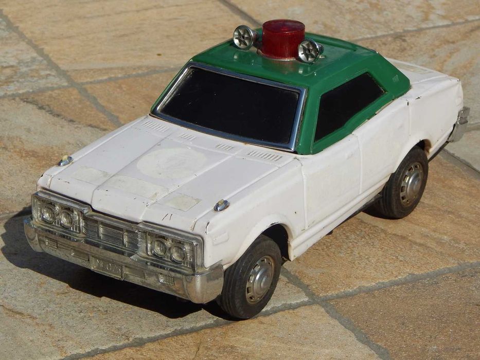 Jucarie Toyota Crown de politie tabla chinezeasca veche
