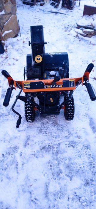Снегоуборочная машина