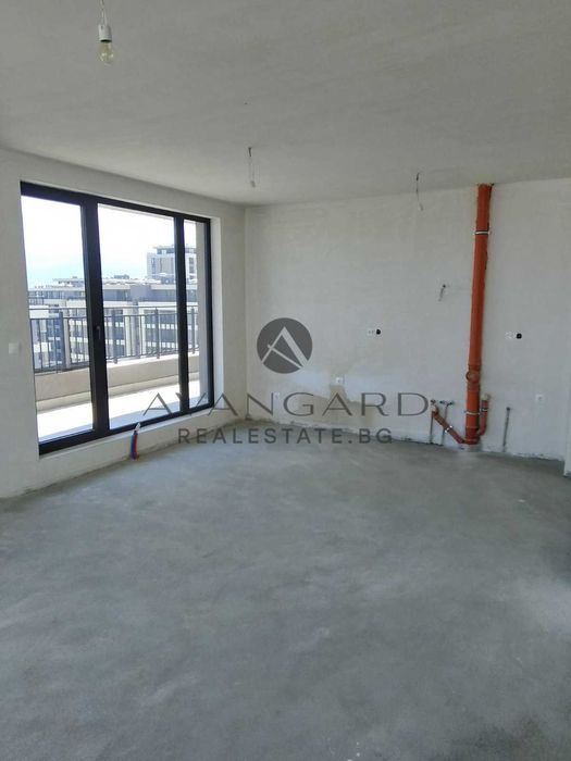 Продава се Двустаен апартамент в Пловдив, Тракия - 100 кв.м за 1330 €/кв.м - Снимка #1