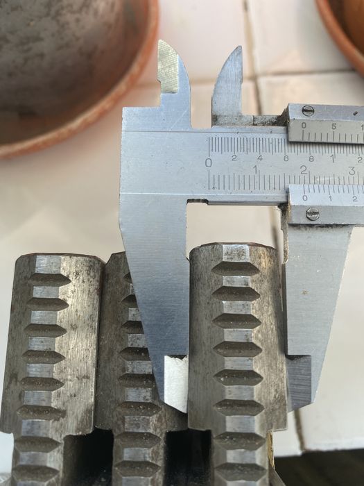 Scule strung, masurare si control