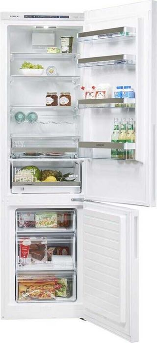 Хладилник с фризер SIEMENS KG39EAWCA 201см.