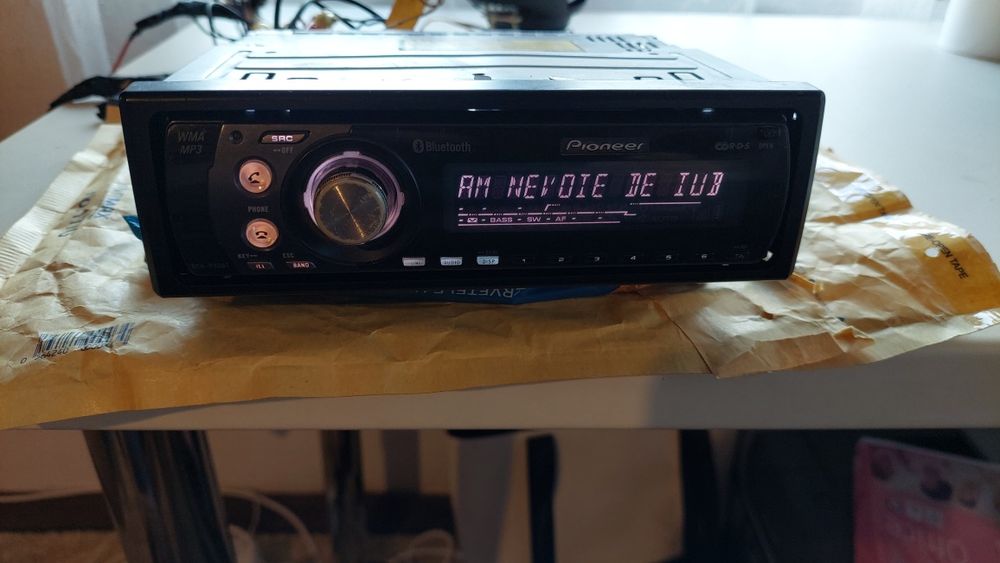 Cd.player auto Pioneer DEH-P55BT model ft.rar