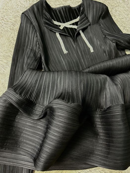 Продам платье 5500 тг