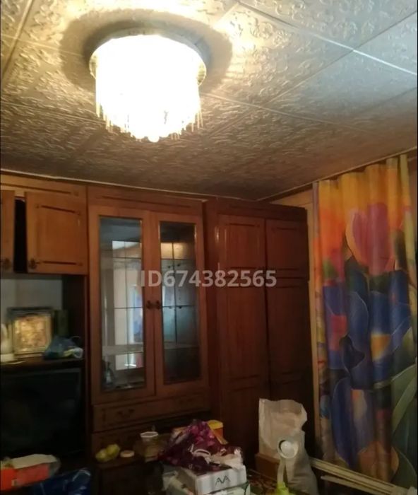 Продам два дома.