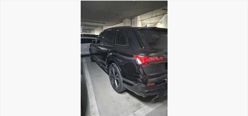 Audi Q7 55 TFSI 2025 - 300km - Avariat (Ușor Lovit Spate)