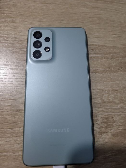 Samsung Galaxy A73 5G в цвете Awesome Mint (мятно-зеленый)
