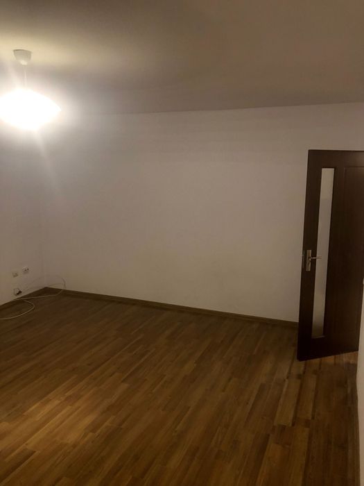 P.F.2cam. 58 m+ 2 terase .Manastur, semimobilat, 380€, ușor negociabil