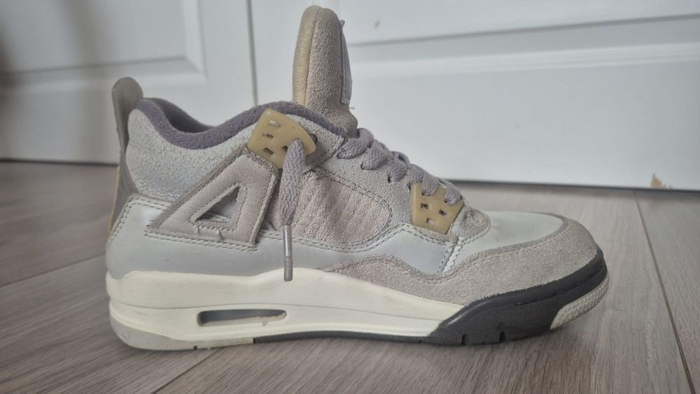 Jordan 4 Craft Dust