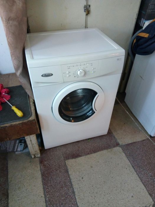 Masina de spalat rufe WHIRLPOOL clasa A+ primim BuyBack la schimb