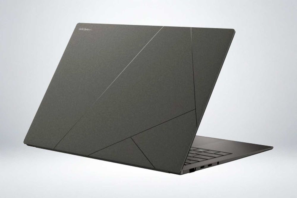 ASUS Zenbook 14 OLED / Ryzen AI 7 / 32GB / 1TB / 14" 2.8K OLED 120Гц