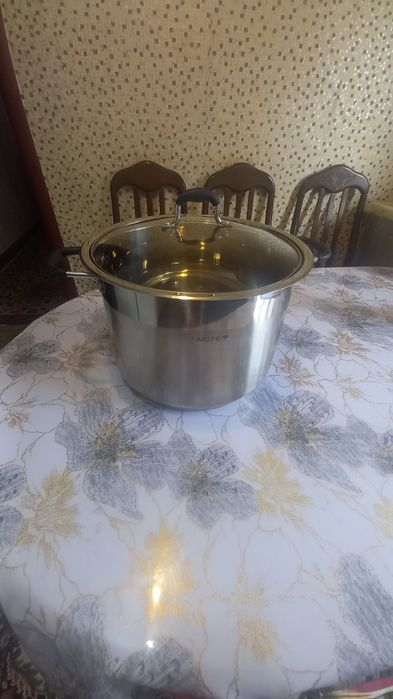 Продается  кострюля  15 л