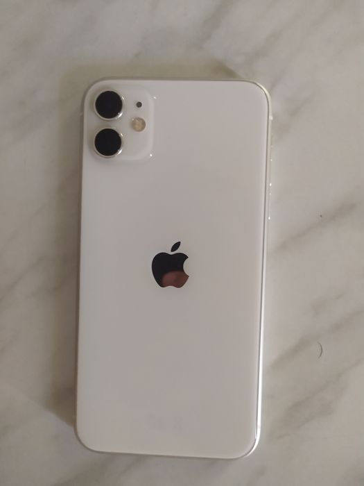 Айфон 11 сотилади