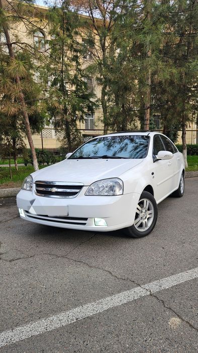 Продаётся Lacetti