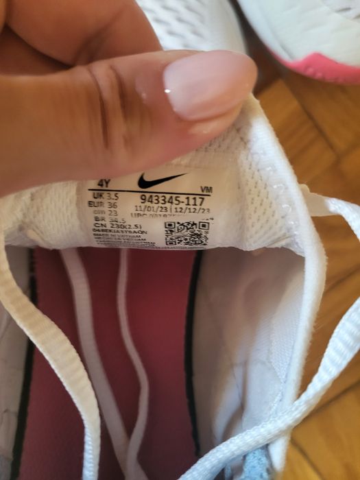 Маратонки Naik Air Max 270