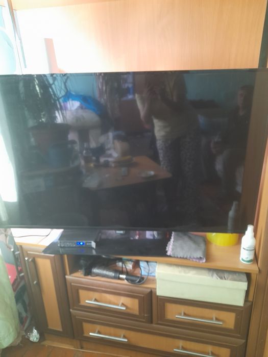 Продам телевизор