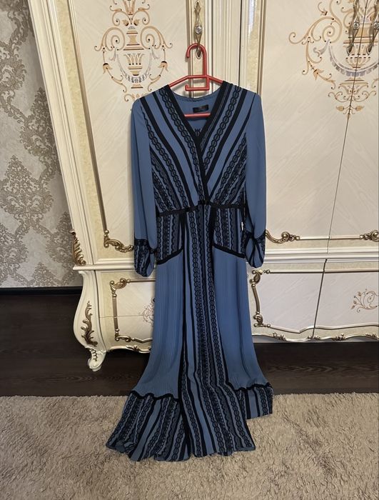 Продам платье очень красивое