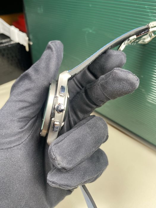 Часовник Hb big bang