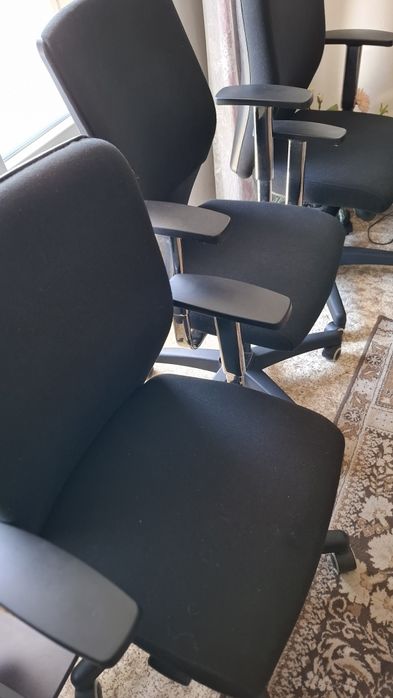 Ергономични офис столове