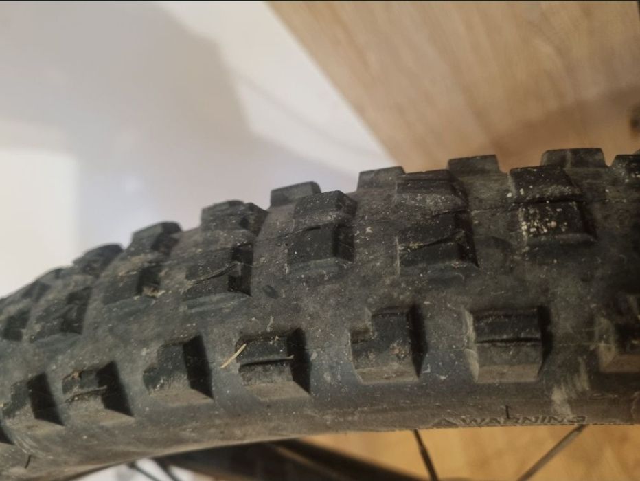 Anvelopa bicicleta Maxxis DHF 2.6
- 29
- stare excelenta. 
- a fost tubeless.

Vânzare pentru a trece la