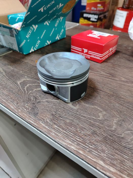 Поршня на 2tr-fe prado 2.7 +0.5