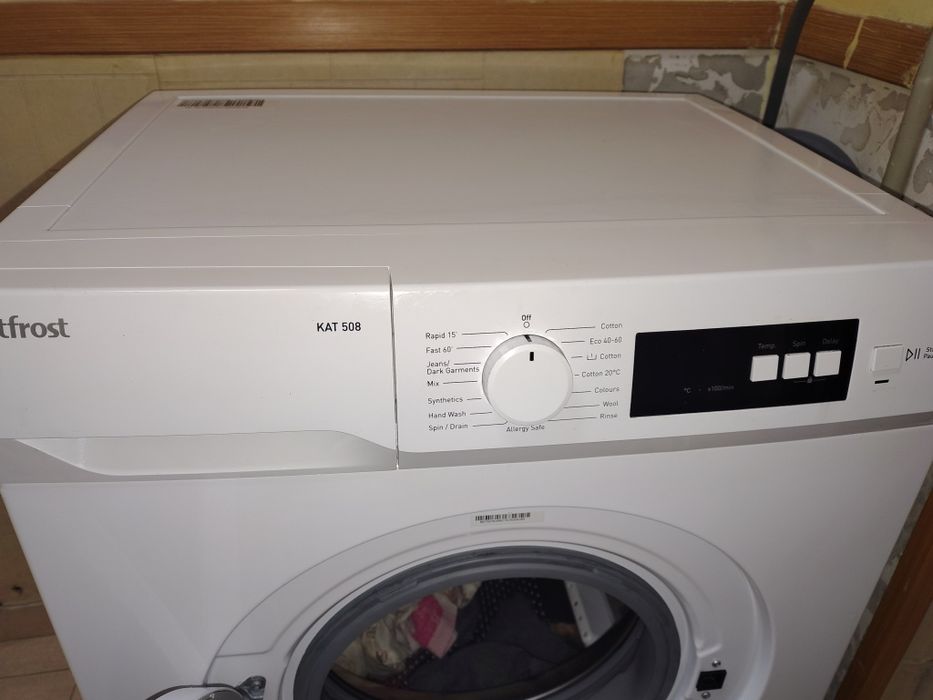 Продавам пералня vestfrost kat-508