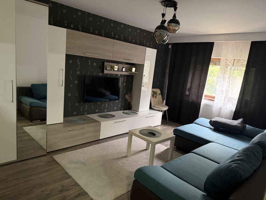 Inchiriez apartenen 3 camere
