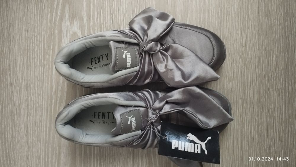 Кроссовки на девочку