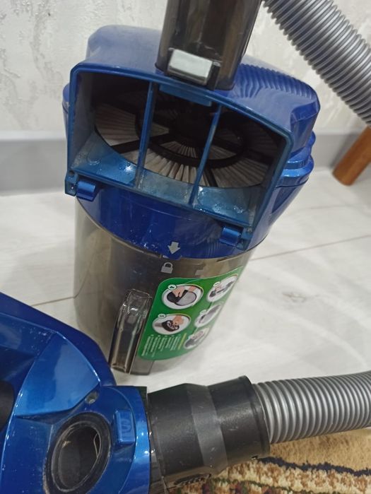 Продам пылесос Artel