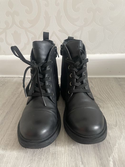 Демисезонные сапоги для девочки