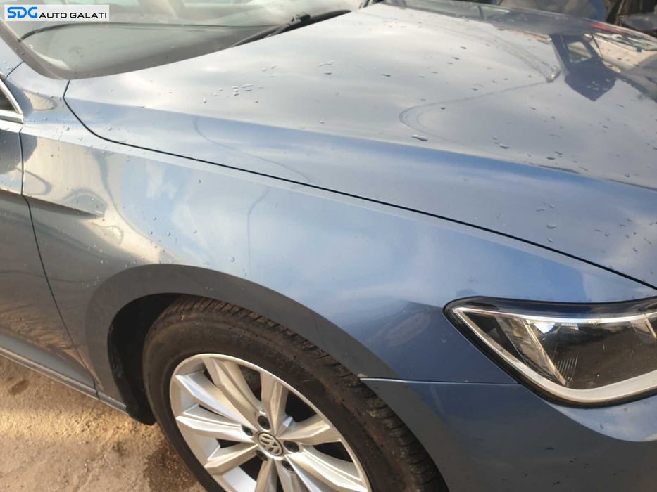 Aripa Dreapta Fata Volkswagen Passat B8 2015 - 2020 Culoare LB5J [C8763]