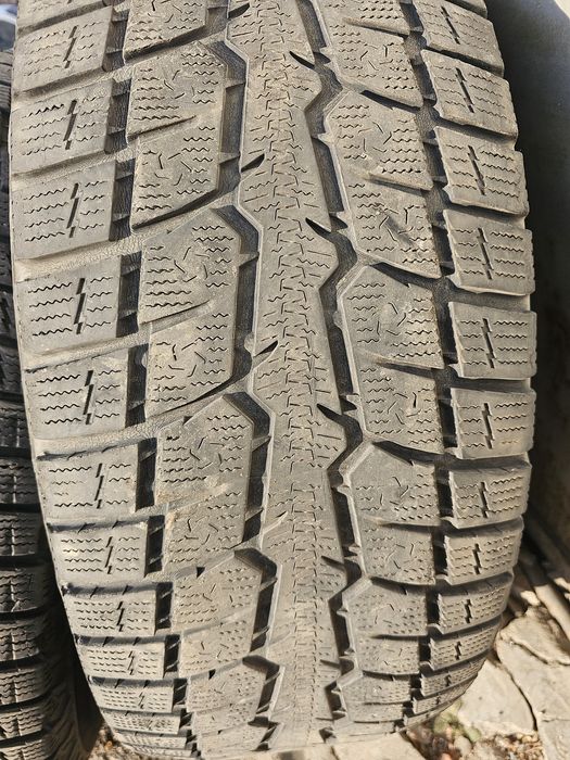 285/70/17 toyo зимняя