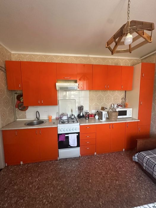 Продам квартиру 4 комнатную