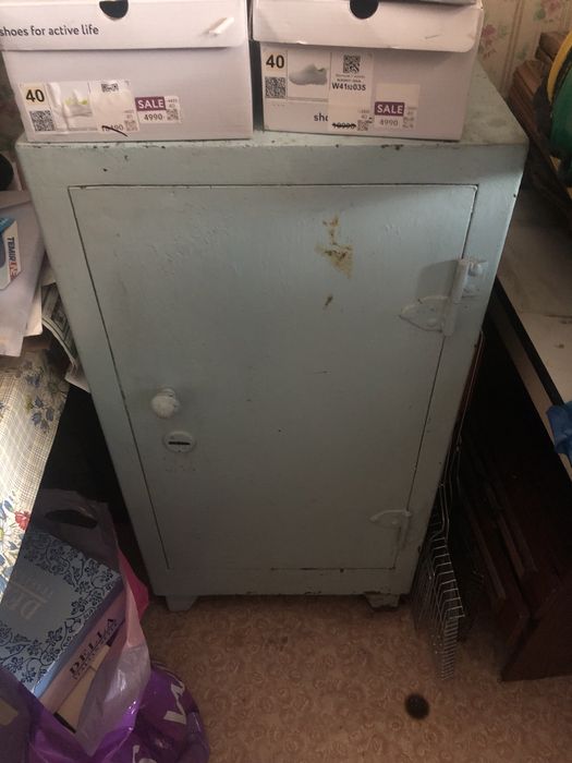 Продам сейф б/у в хорошем состояние