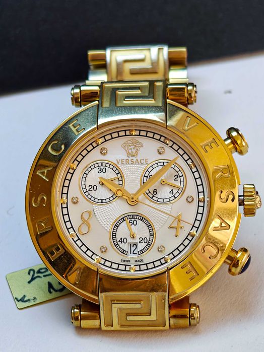 Луксозен часовник VERSACE 68С - Хронограф, позлата, сапфири, 40 мм