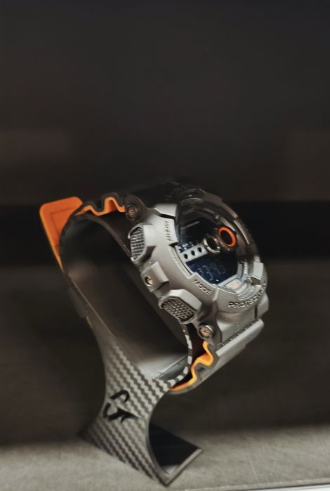 G-Shock стойки за часовници
