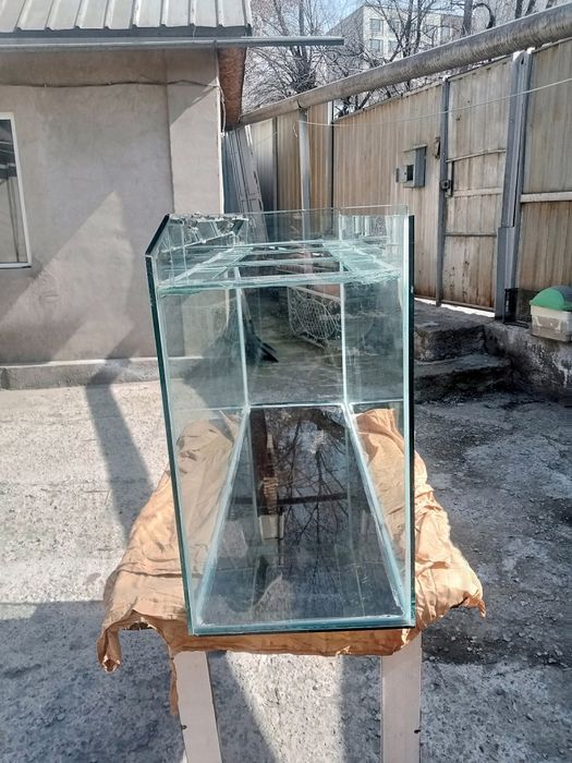 Аквариум Б/У. Торг уместен