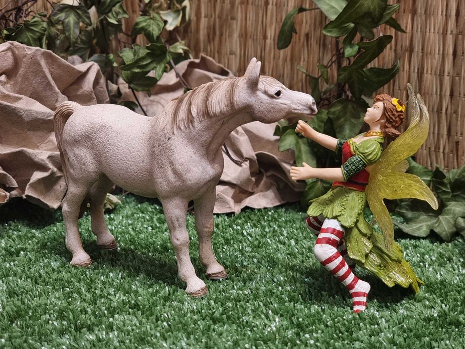 Set cal Schleich si figurina Elf
