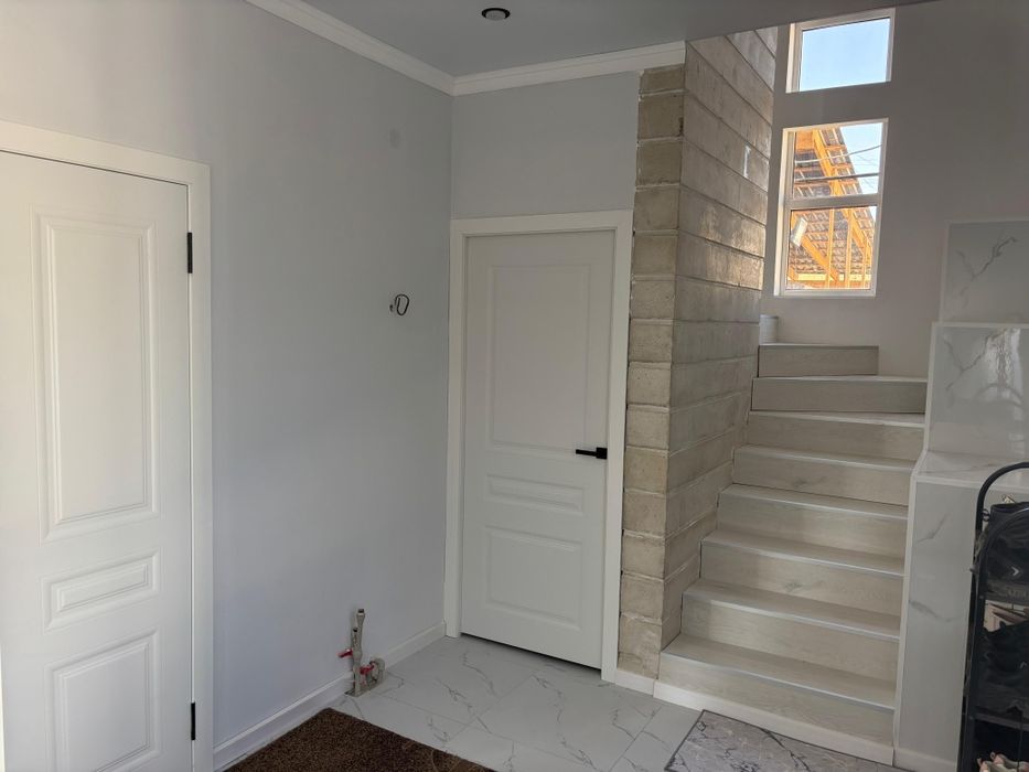 Продам большой 2 этажный дом