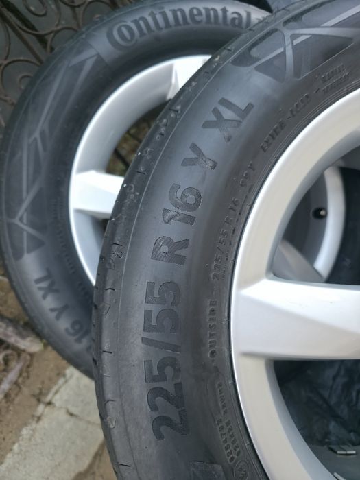 Vand Jenti Audi R16