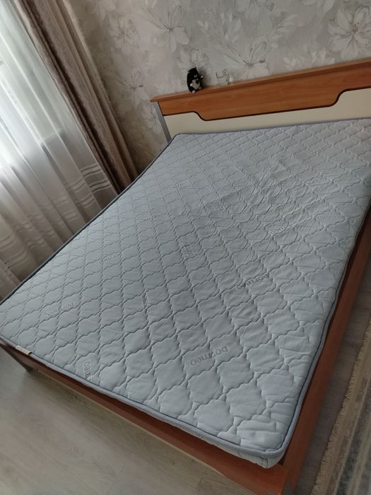 Продам  крепкую кровать