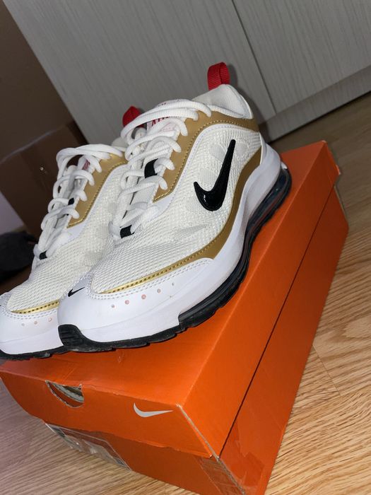 Nike AirMax AP Alb cu Auriu