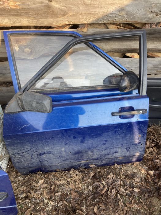 Продам двери ваз 2114-15