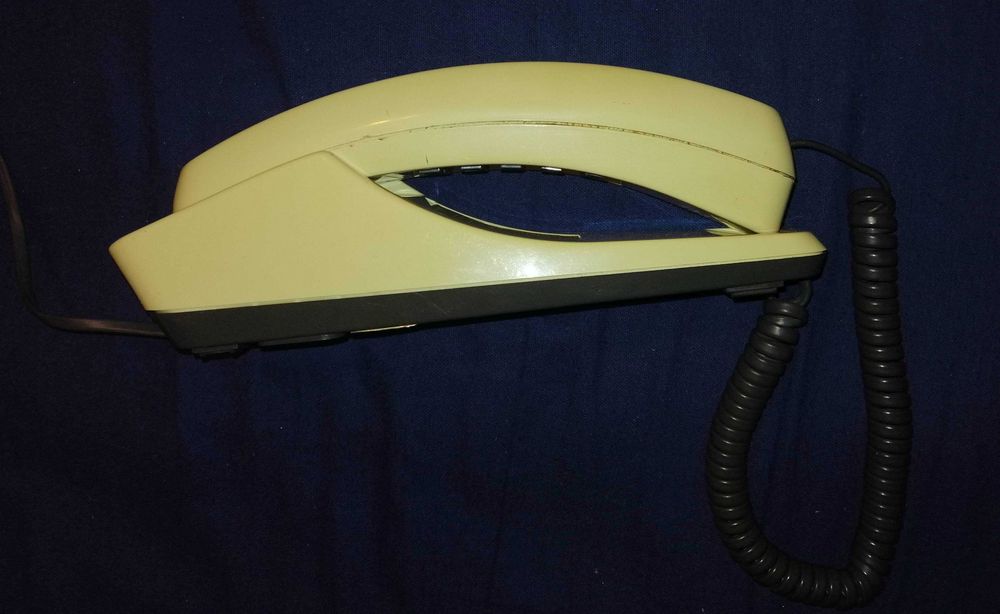 Домашен стационарен телефонен апарат