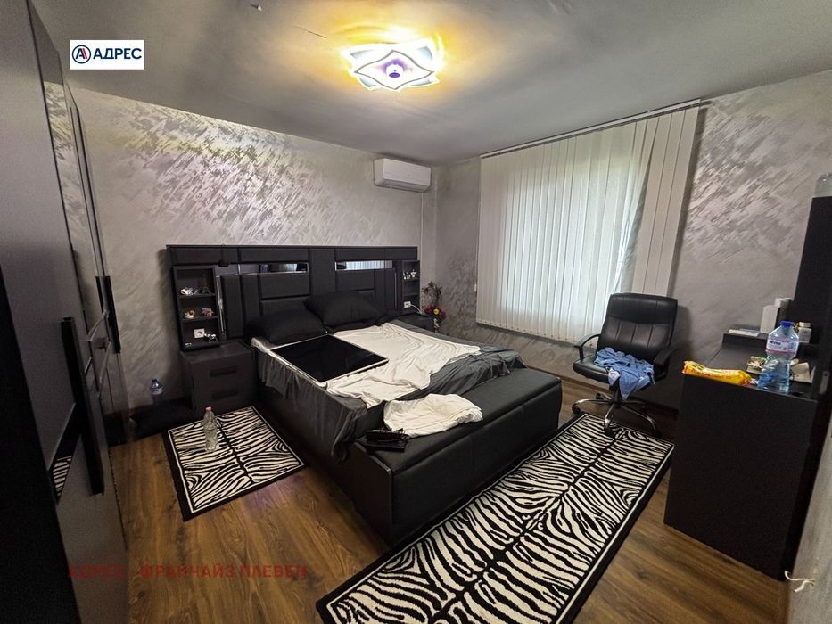 Къща в Плевен, област-с.Комарево площ 100 цена 85000