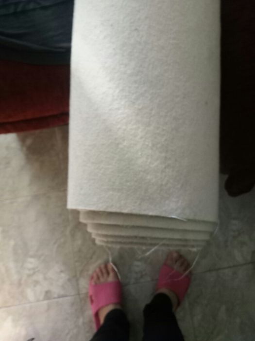 Нов мокет,цвят шампанско