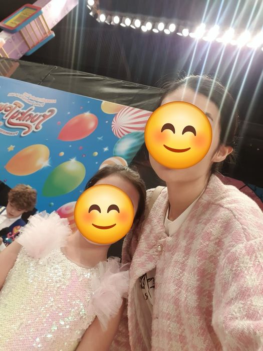 Розовое пышное платье